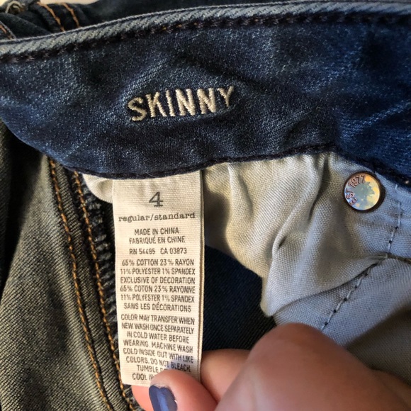 American Eagle Skinny Jeans - Picture 3 of 4